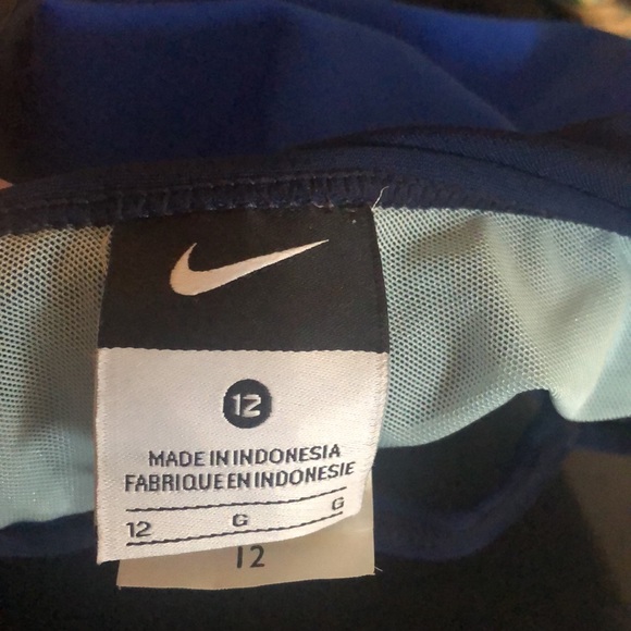 NWT Nike Swimsuit - Picture 6 of 6